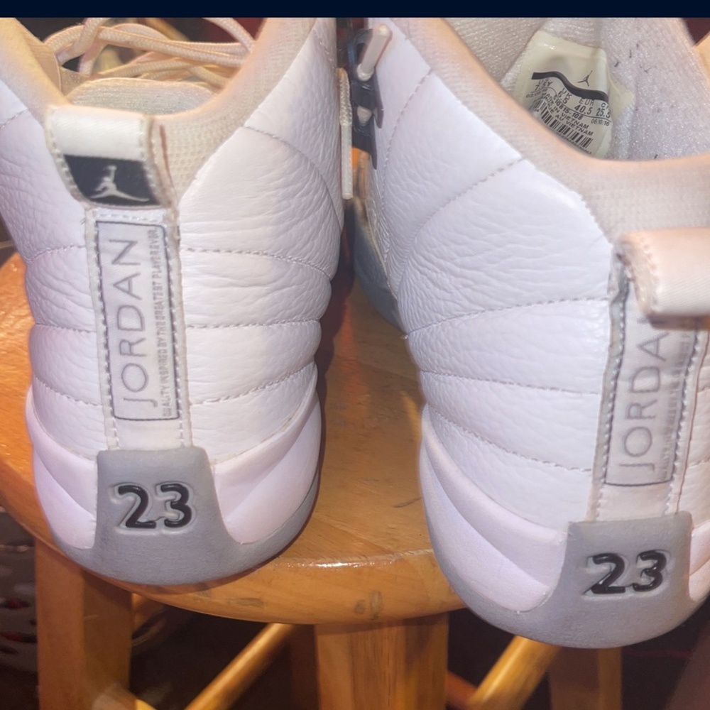Jordan wolf grey 12s